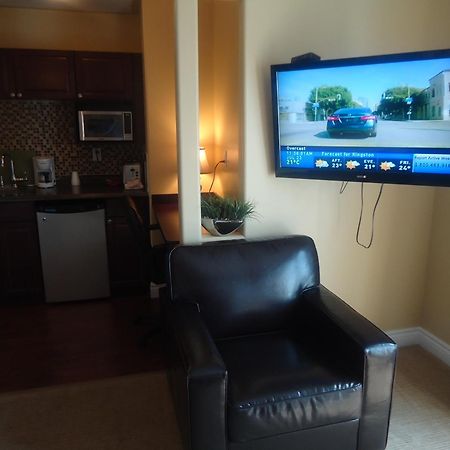 Bayside Inn & Waterfront Suites Kingston Bilik gambar