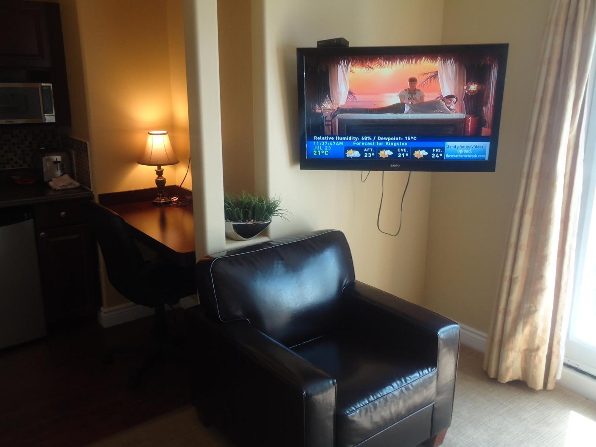 Bayside Inn & Waterfront Suites Kingston Bilik gambar
