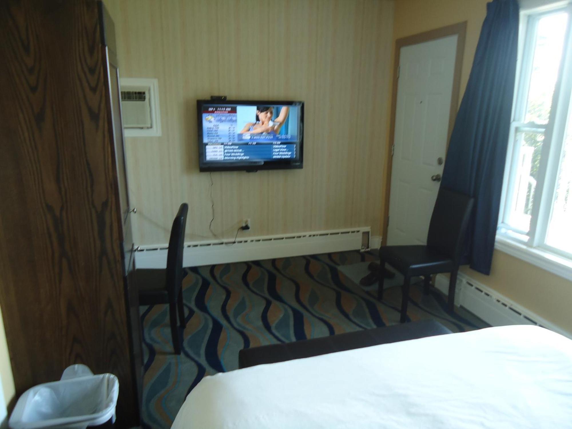 Bayside Inn & Waterfront Suites Kingston Bilik gambar